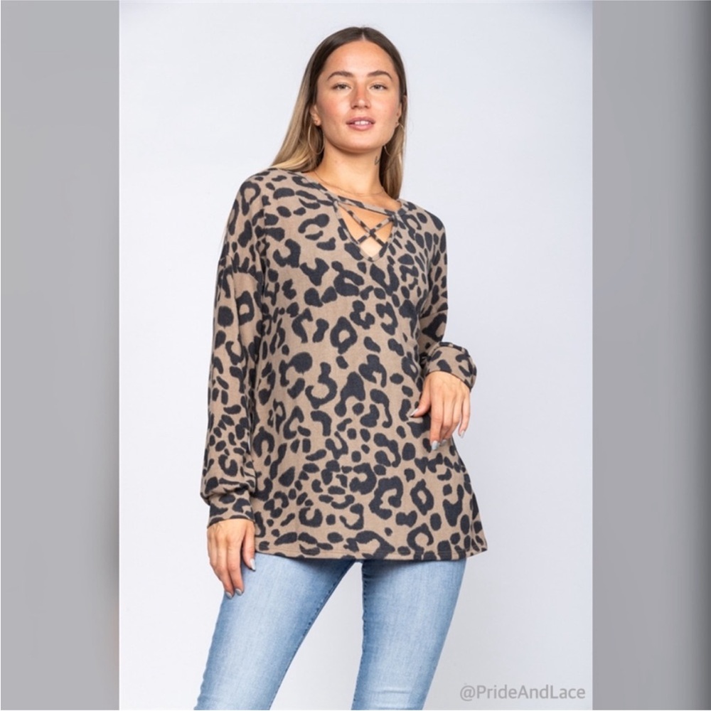 LAST 1️⃣ MOCHA ANIMAL PRINT DOLMAN SLEEVE KNIT TOP